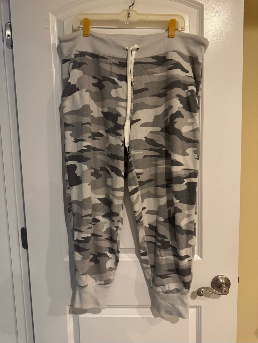 aerie Gray Camo Joggers